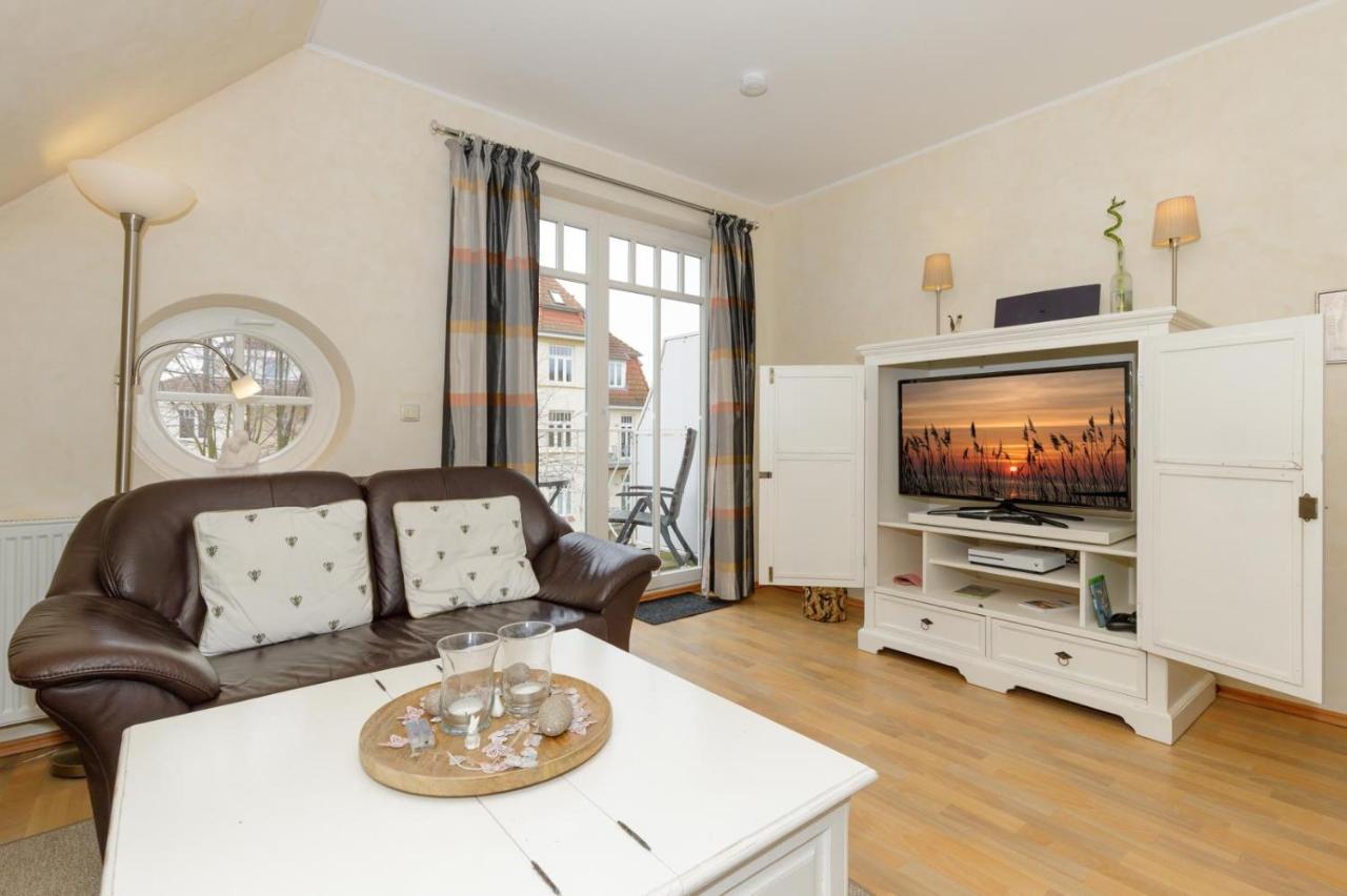 Fewo Strandgut Mit Balkon In Kuehlungsborn Ost Esterno foto