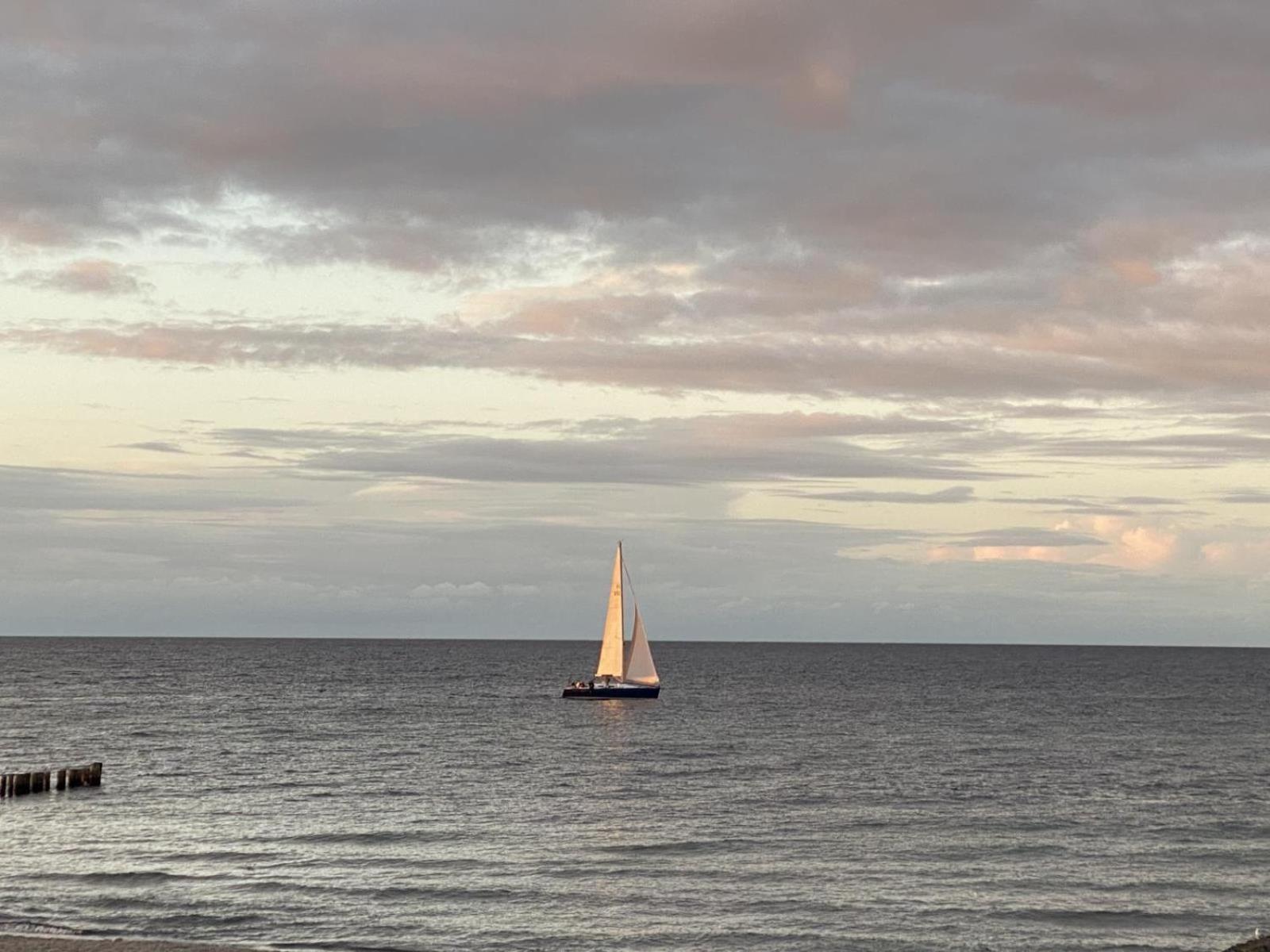 Fewo Strandgut Mit Balkon In Kuehlungsborn Ost Esterno foto