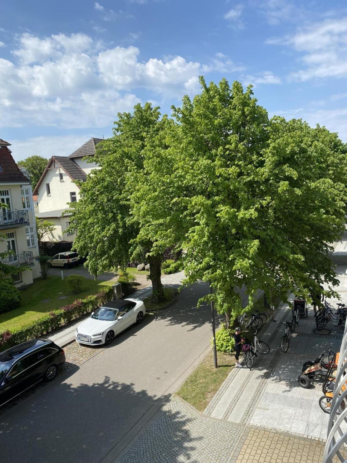 Fewo Strandgut Mit Balkon In Kuehlungsborn Ost Esterno foto